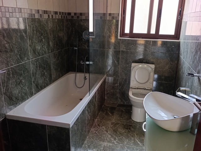 Casa para Arrendamento em Maputo - 2