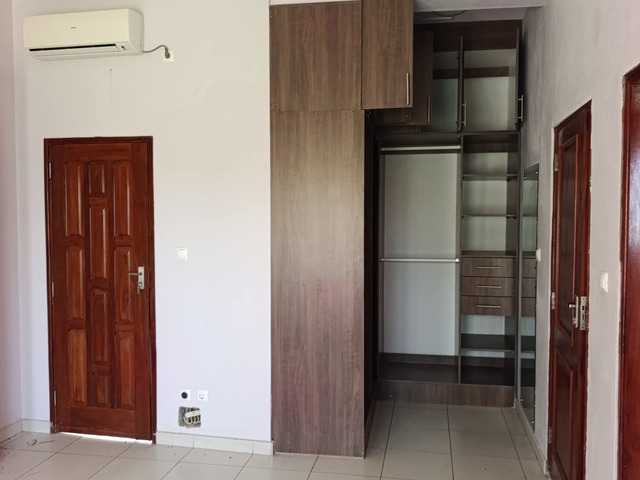 Casa para Arrendamento em Maputo - 4