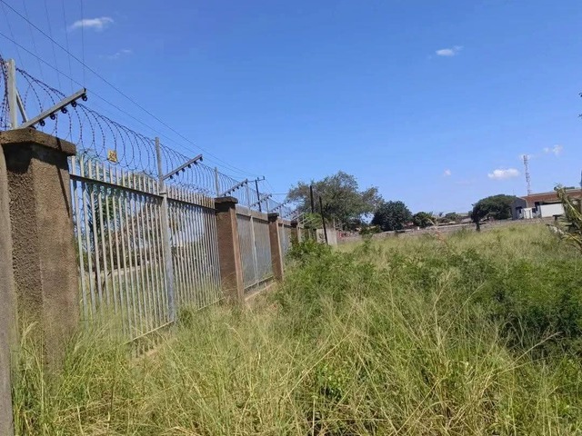 #4755 - Depósito para Venda em Maputo - Maputo
