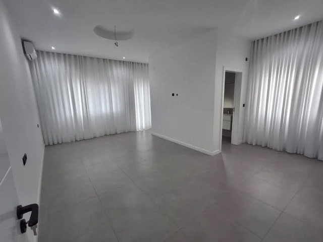 Casa para Arrendamento em Maputo - 2