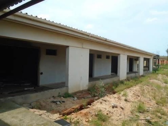 #4967 - Sala para Venda em Maputo - Maputo