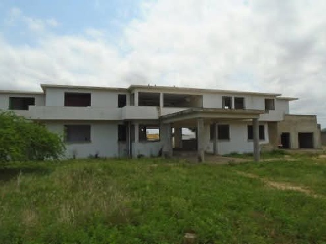 #4967 - Sala para Venda em Maputo - Maputo