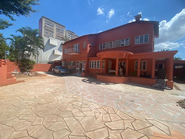 Casa para Arrendamento em Maputo - 2