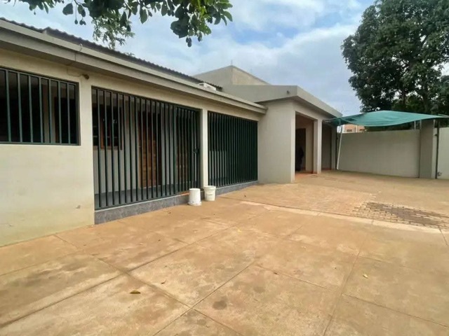 Casa para Arrendamento em Maputo - 2
