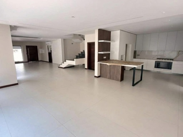 Casa para Arrendamento em Maputo - 2