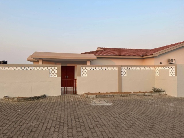 Casa para Arrendamento em Maputo - 2
