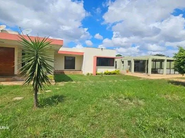 Casa para Arrendamento em Maputo - 2