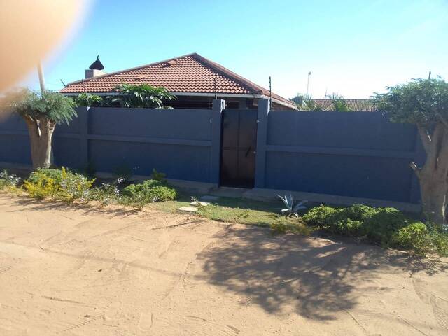 Casa para Arrendamento em Maputo - 2