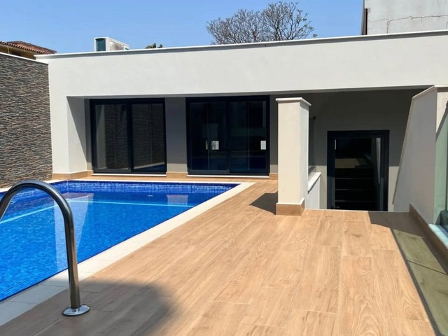 Apartamento para Arrendamento em Maputo - 2