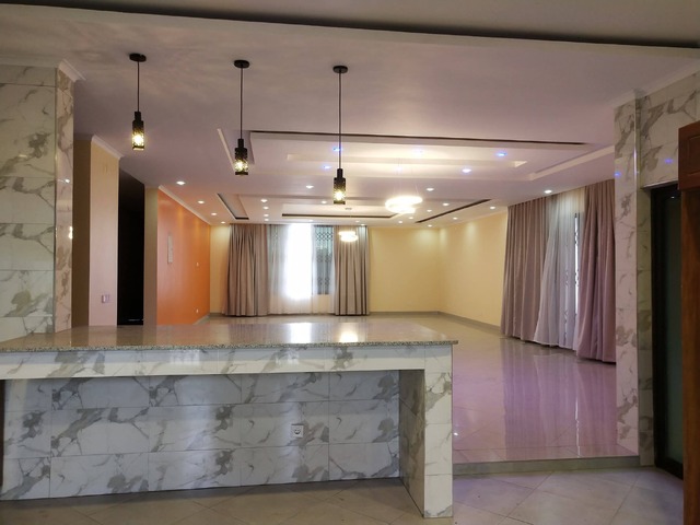 Casa para Arrendamento em Maputo - 2