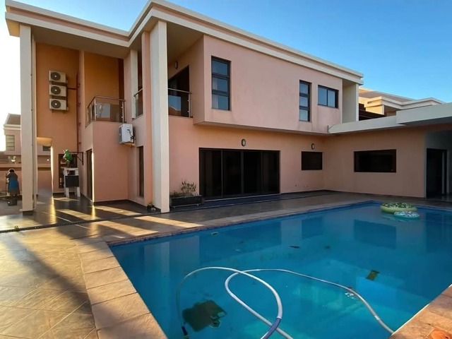 Casa para Arrendamento em Maputo - 2