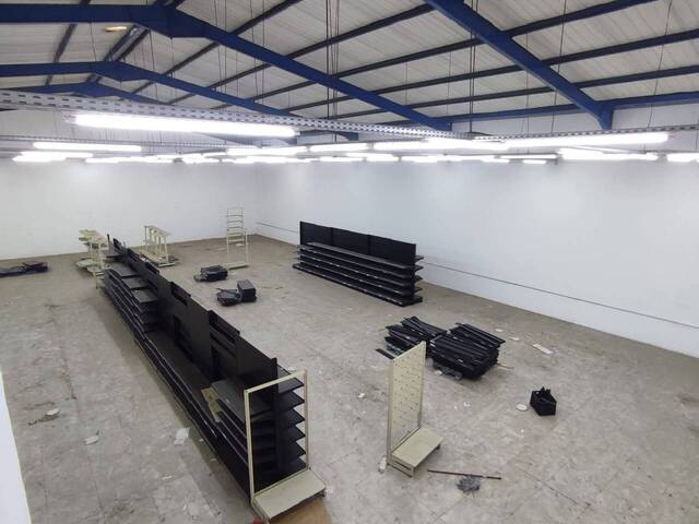 #5714 - Depósito para Venda em Maputo - Maputo