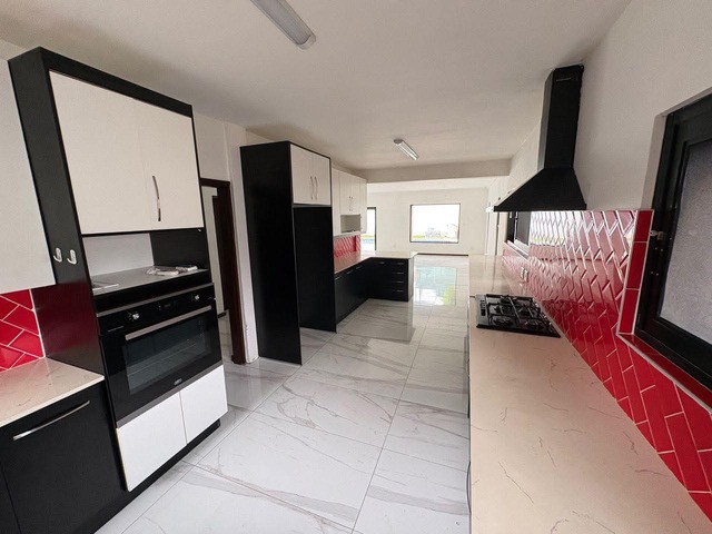 Casa para Arrendamento em Maputo - 3