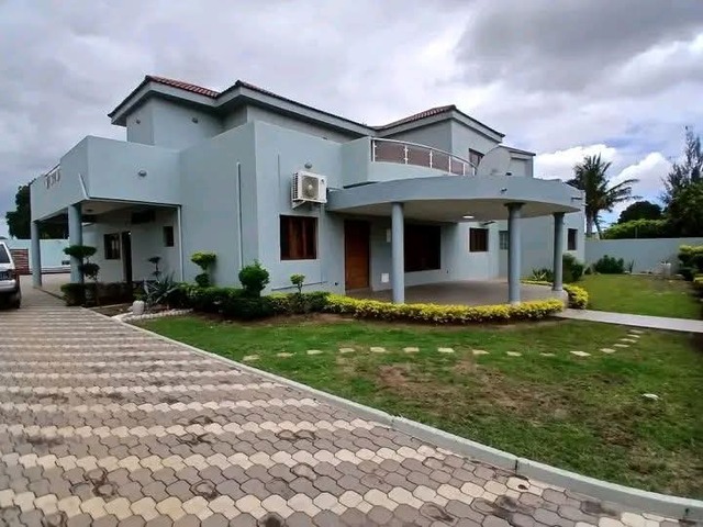 Casa para Arrendamento em Maputo - 2