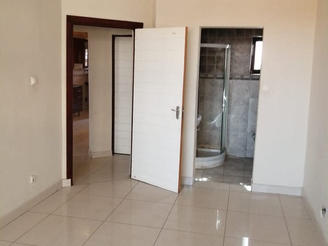 Apartamento para Arrendamento em Maputo - 3