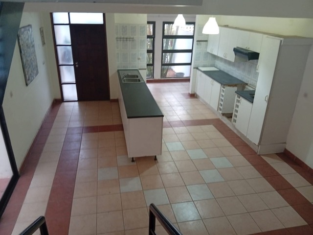 Casa para Arrendamento em Maputo - 2