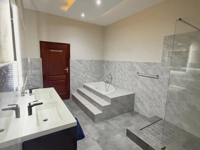 Casa para Arrendamento em Maputo - 4
