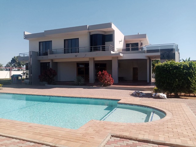 #6244 - Casa para Venda em Maputo - Maputo