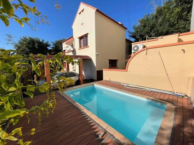 #6251 - Casa para Venda em Maputo - Maputo