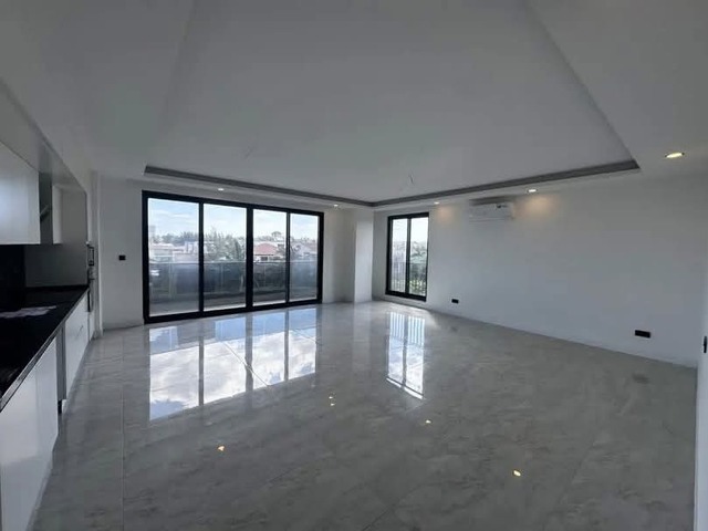 Venda em SOMMERSHIELD 2 - Maputo