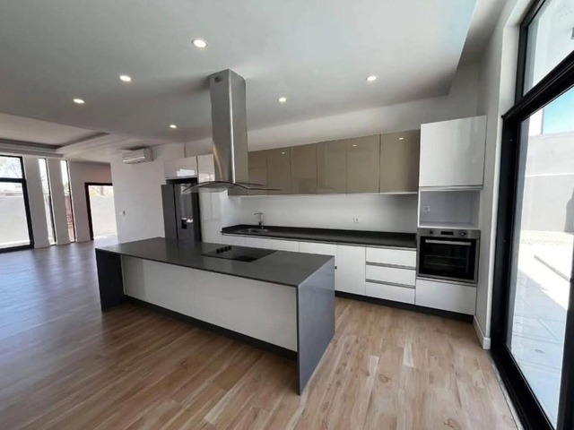 #6285 - Casa para Arrendamento em Maputo - Maputo