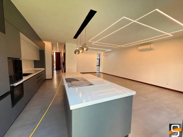 #6323 - Casa para Venda em Maputo - Maputo