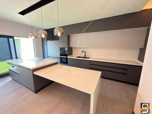 #6323 - Casa para Venda em Maputo - Maputo