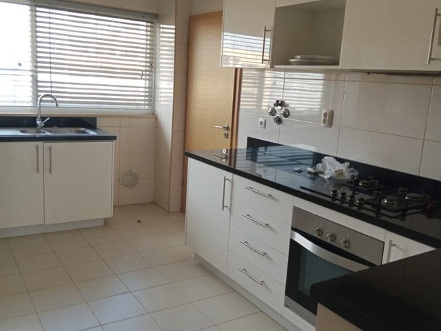 #6356 - Apartamento para Venda em Maputo - Maputo