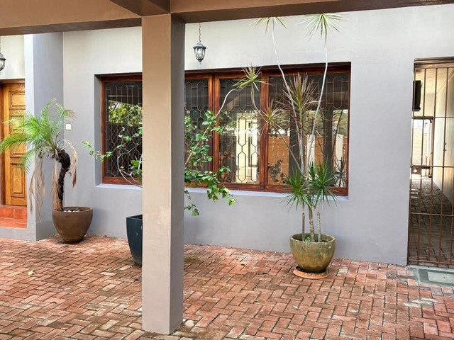 Casa para Arrendamento em Maputo - 3