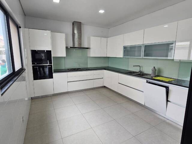 Arrendamento em SOMMERSHIELD 2 - Maputo