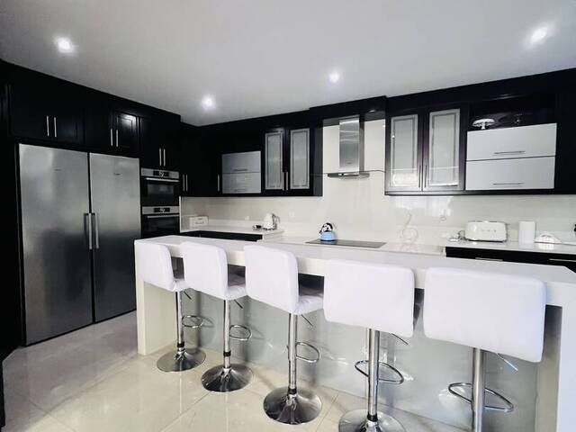 Casa para Arrendamento em Maputo - 4