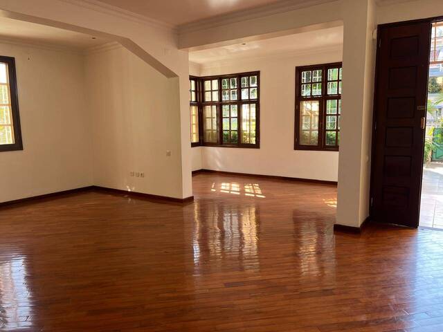 para em - 3