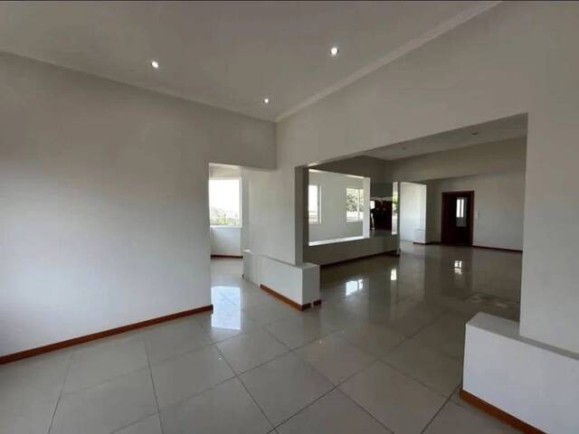Casa para Arrendamento em Maputo - 3