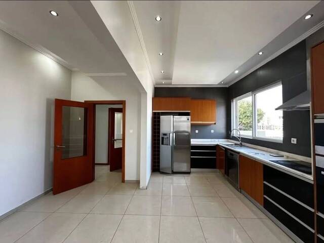 Casa para Arrendamento em Maputo - 2