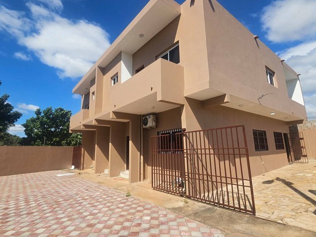 Casa para Arrendamento em Maputo - 2