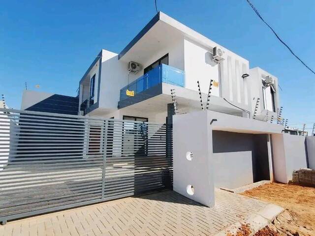 Casa para Arrendamento em Maputo - 2