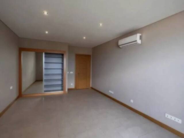 #6771 - Apartamento para Venda em Maputo - Maputo