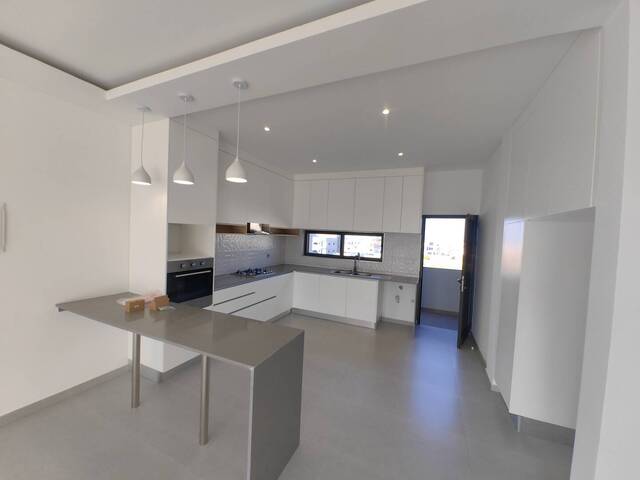Apartamento para Arrendamento em Maputo - 4