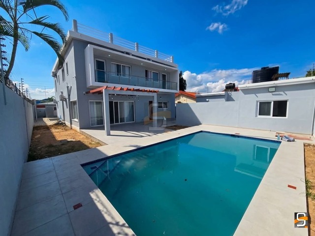 Casa para Arrendamento em Maputo - 2