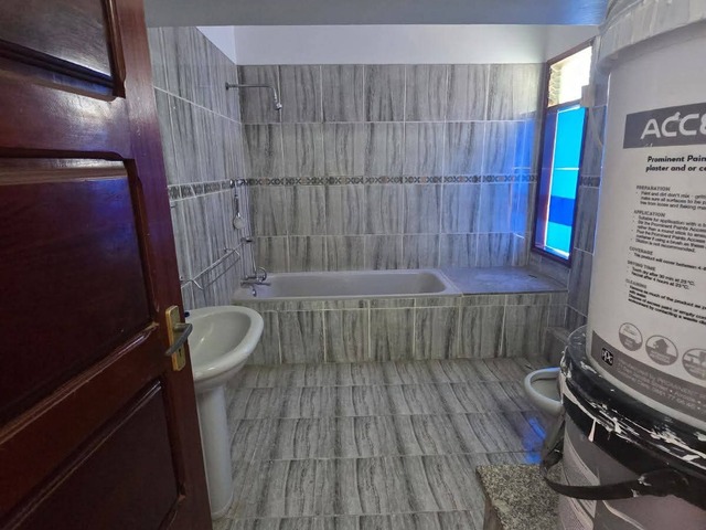 Apartamento para Arrendamento em Maputo - 4