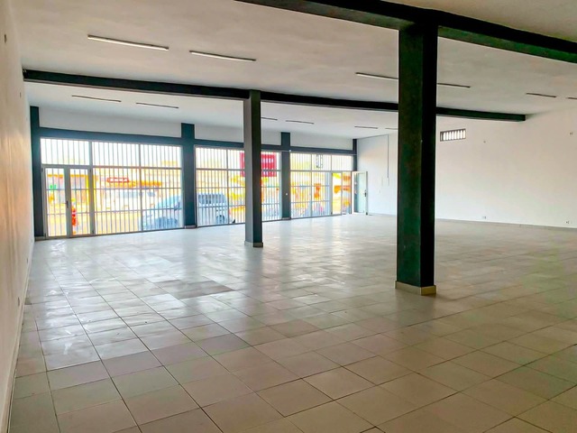 Loja para Arrendamento em Maputo - 2