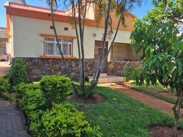 #7349 - Casa para Venda em Maputo - Maputo