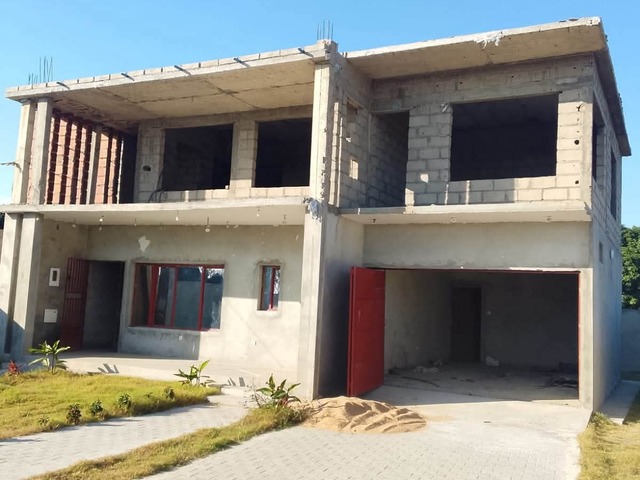 #7350 - Casa para Venda em Maputo - Maputo