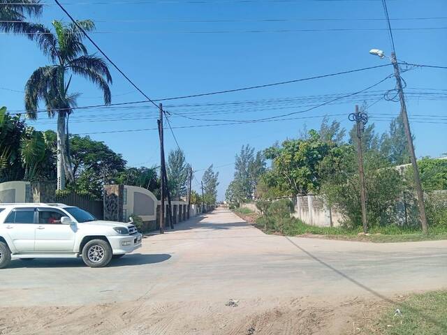 Área para Venda em Maputo - 3