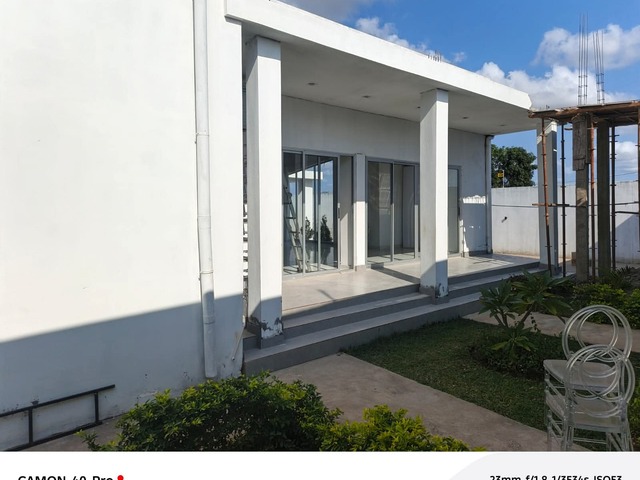 Salão Comercial para Venda em Maputo - 2