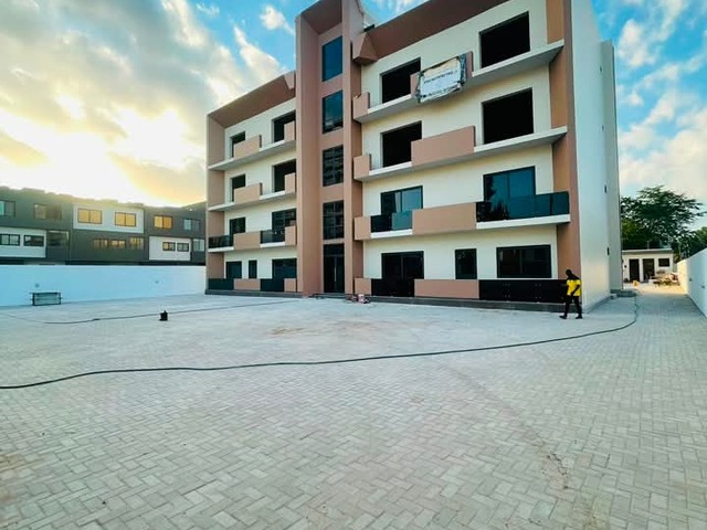  em  - 