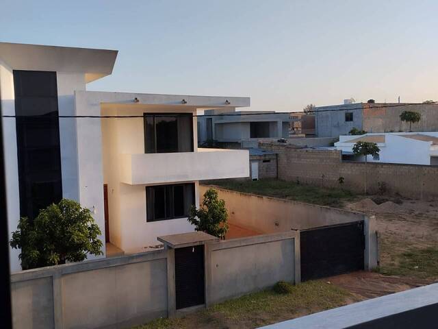 Área para Venda em Maputo - 2