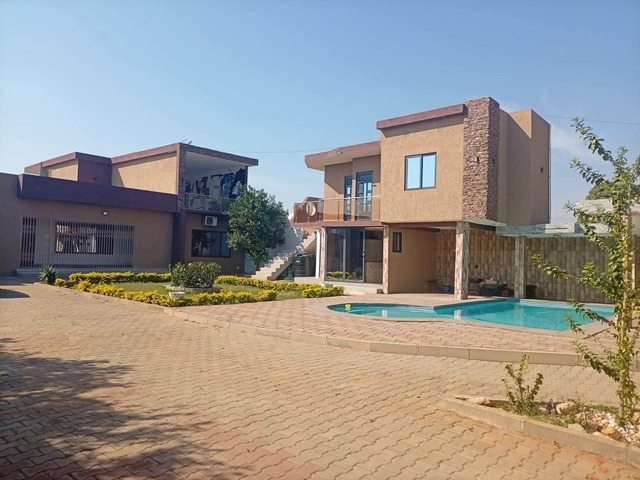 Casa para Arrendamento em Maputo - 3