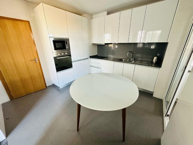 Apartamento para Arrendamento em Maputo - 2