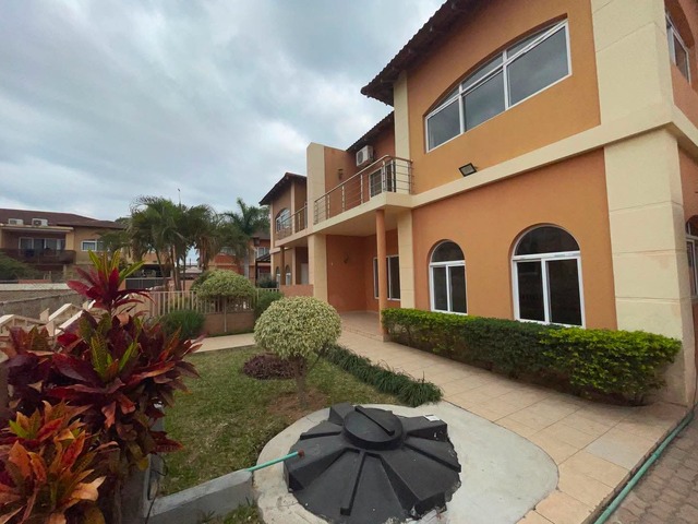 Casa para Arrendamento em Maputo - 2